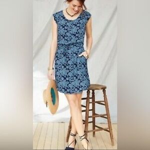 Cabi Java Blue Floral Print Adjustable Tie Waist Dress Size XS with pockets